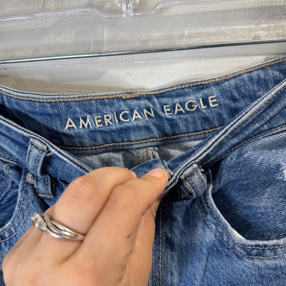 American Eagle | Women's Mom Straight Jean Size 2 - Picture 7 of 14